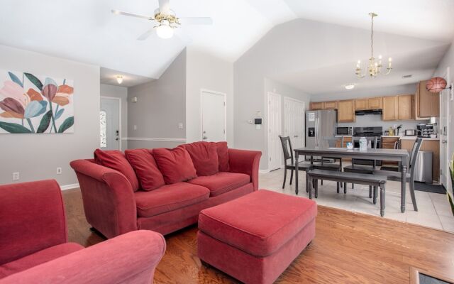 Basketball Court Cozy 3 BR in Decatur