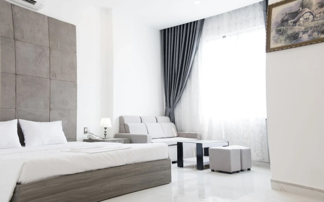 White Diamond Hotel
