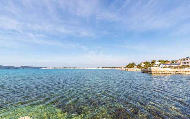 Beach Apartment Alenka Blue