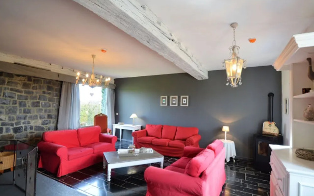 Bungalow in Gerin Near Floyon River