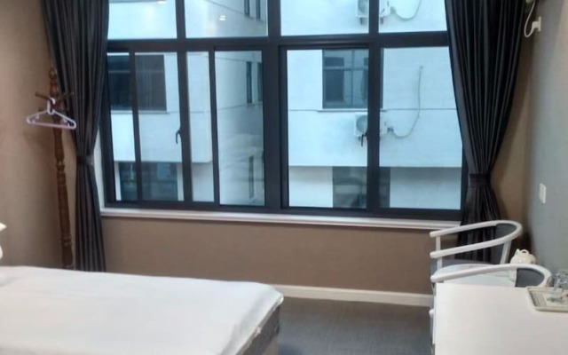 Chang Xing Yuan Zhong Hotel