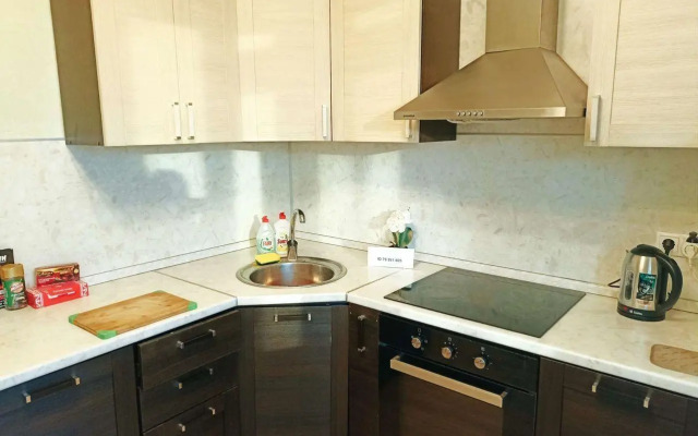 Apartments on Kuryzhova street 19k2