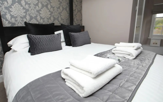 OYO Glyn Valley Hotel