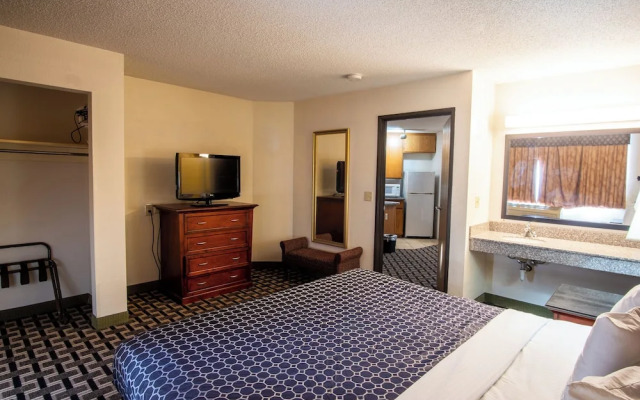 Blue Way Inn & Suites Eagan