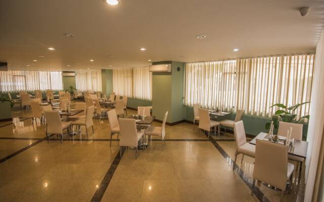 Roles Hotel