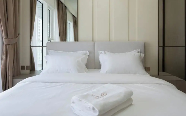 KeyRock - Palm View Apt with Pool