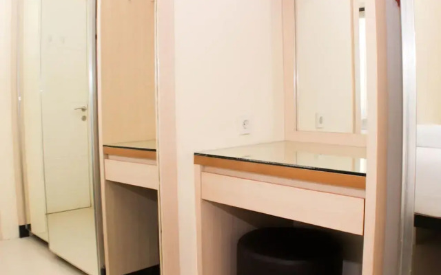 Nice And Comfy 2Br At Bassura City Apartment