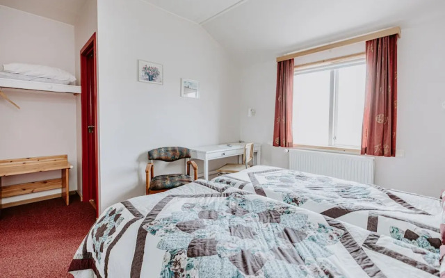 Guesthouse Narfastaðir