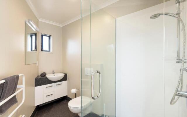 Pacific Escape - Downtown Mount Maunganui and Beac