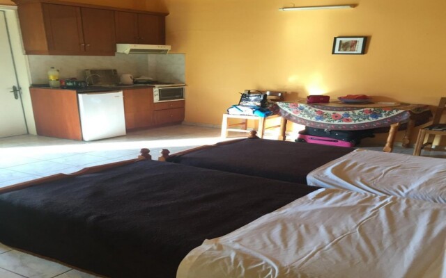 Amadeus Hawai Studios & Apartments