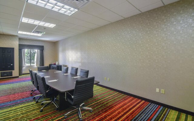 Holiday Inn Arlington NE-Rangers Ballpark by IHG