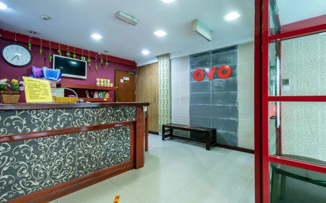 OYO 89997 Kurnia Hotel