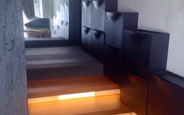 Duplex Apartment Karma Evleri