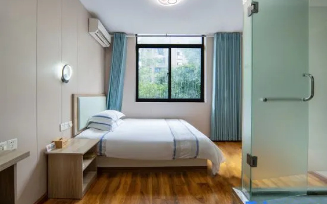Hangzhou Tahe Hotel (Hangzhou South Railway Station Xiaoshan Yintai Branch)