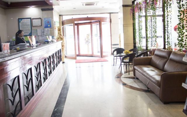 GreenTree Inn Dalian Zhoushuizi Airport Express Hotel