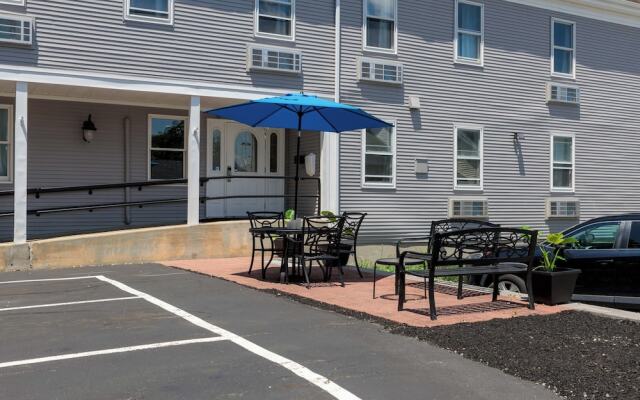 Westborough Inn