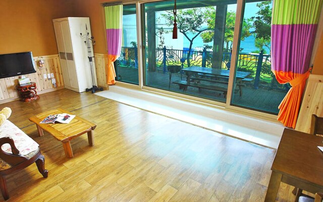 Yeosu Haeoreum Pension
