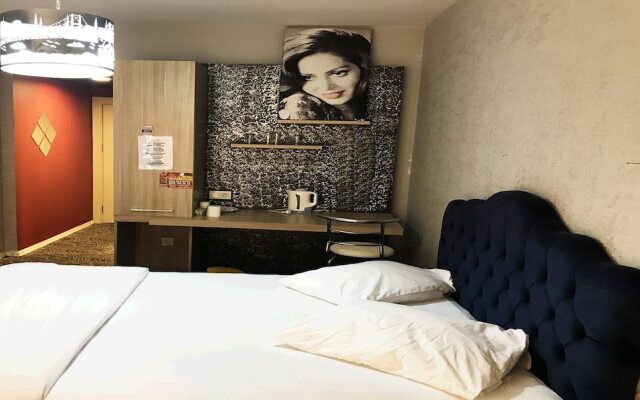 VIP Inn