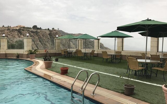 Ramada Al Hada Hotel And Suites