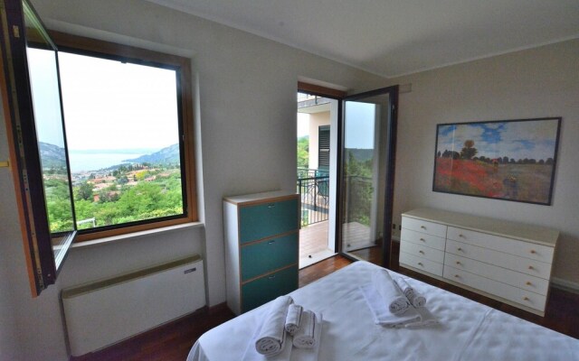 Montegolo Four Apartment