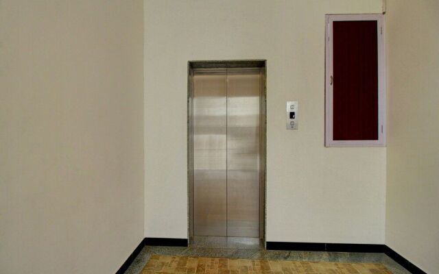 OYO 22276 Sujitha Service Apartments