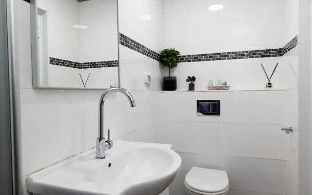 Domus Bat Galim Hotel