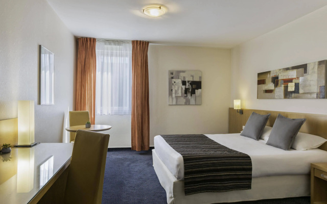 Greet Hotel Montbeliard
