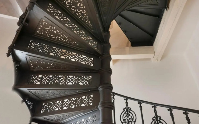 Grandhotel AMBASSADOR National House