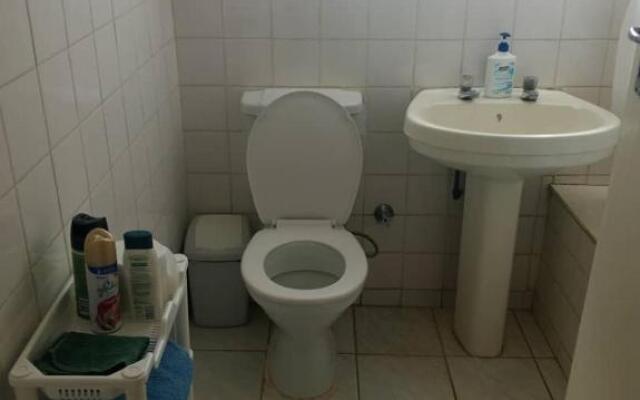 2 bed Guesthouse in Mabelreign - 2012