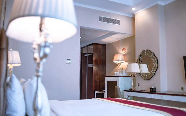 Sutan Raja Hotel And Convention Centre