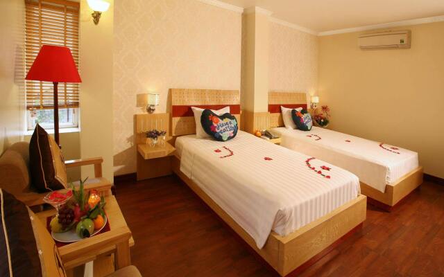 Hanoi House Hostel & Travel