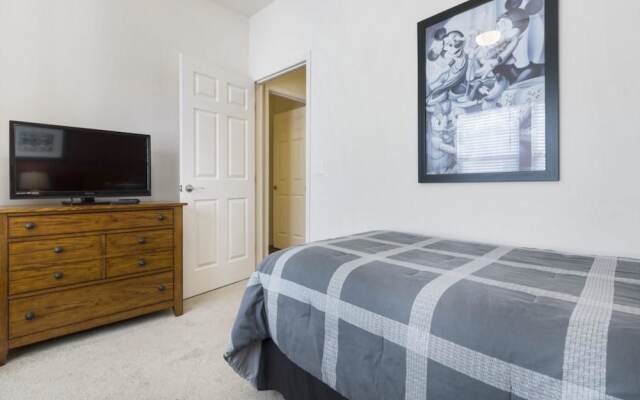 Villa Natalia - Lucaya Village