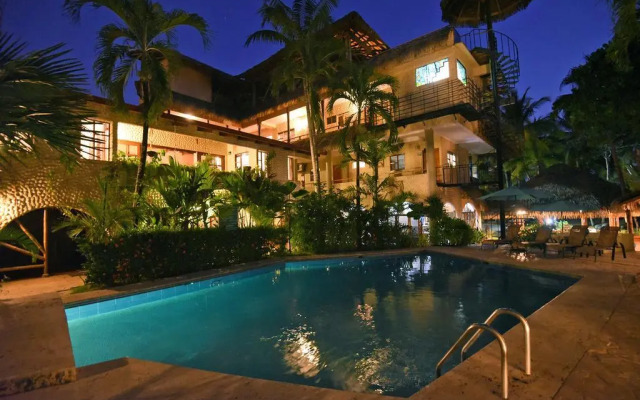 Canciones Del Mar Hotel