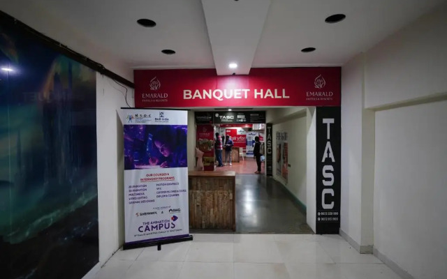 Emarald Hotel Calicut