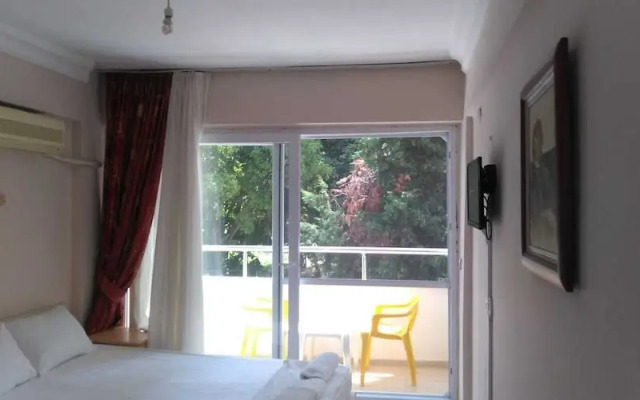 Selina Hotel