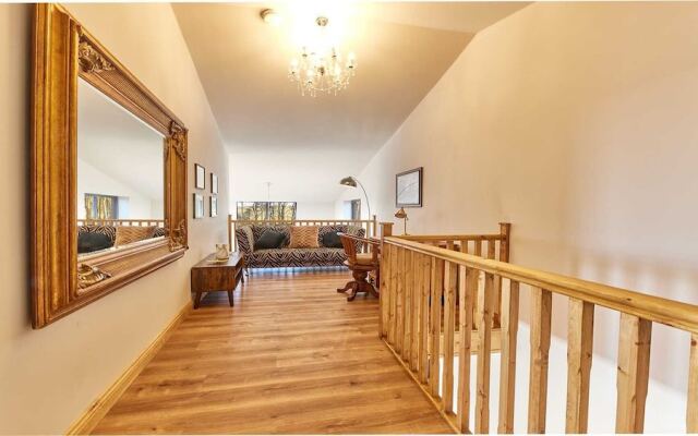 Host Stay The Gathering