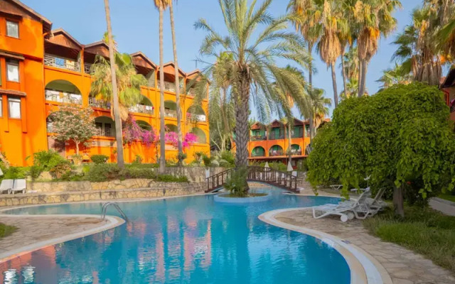 Club Tropical Paradise & Spa
