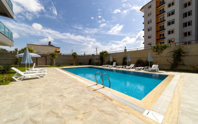 Modern Flat With Shared Closed Pool in Alanya