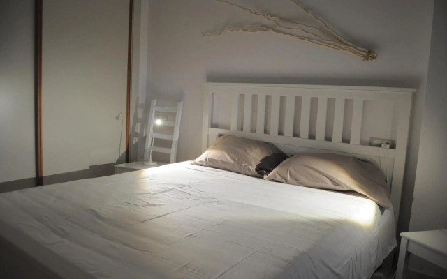 Precioso apartamento con jardín y piscina comunitaria