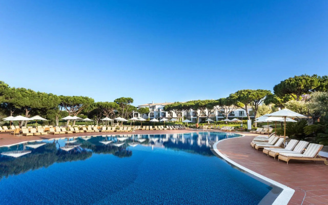 Pine Cliffs Suites