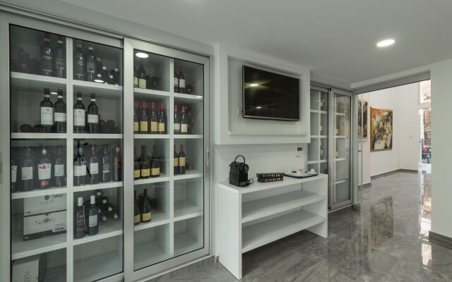 Art & Wine Boutique Hotel