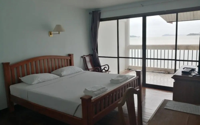 Jansom Beach Resort Ranong