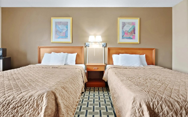 Niagara Lodge & Suites