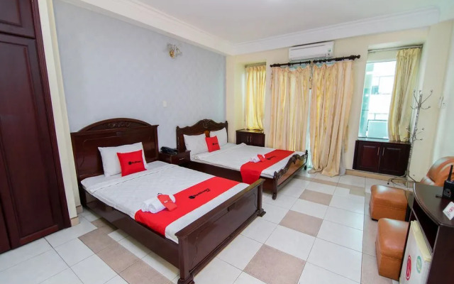 RedDoorz near 23rd September Park