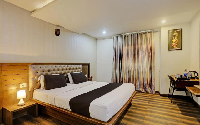 OYO 897 Hotel Surabhi Elite
