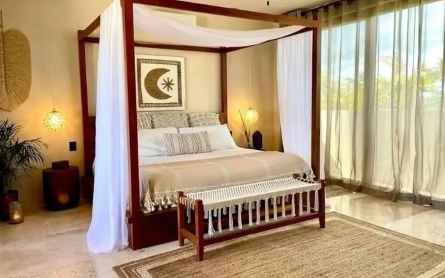 Luxury Awaits! 5 Beds 5 Baths 2 Private Pools!