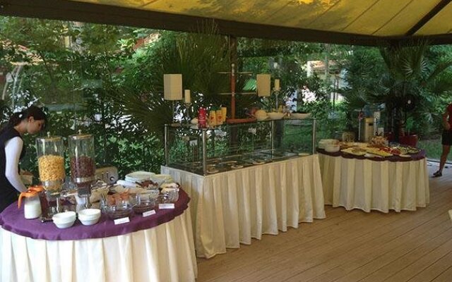 Hotel Sara