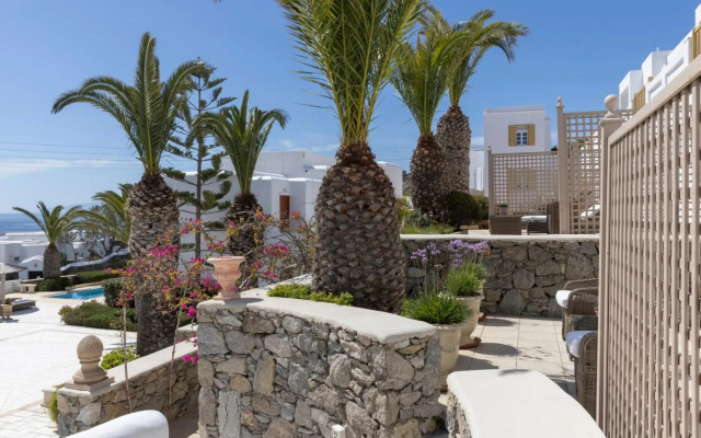 Dorion Hotel