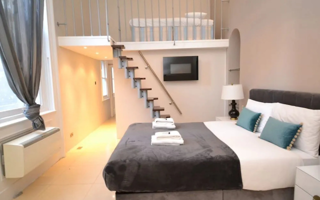 Luxury Hyde Park