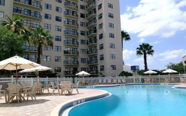 1802 Cozy Condo 3 min Universal